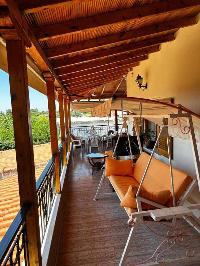 Privilege Suites Nea Kallikrateia Екстериор снимка